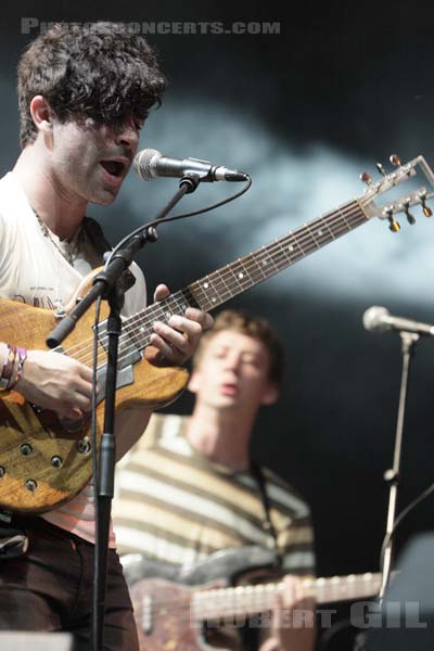 FOALS - 2008-06-28 - EVREUX - Hippodrome Evreux Normandie - Yannis Philippakis - Walter Gervers